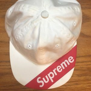 Supreme SS18 White flat brim hat